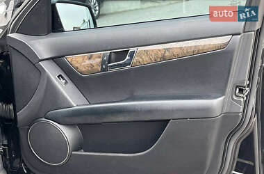 Седан Mercedes-Benz C-Class 2008 в 