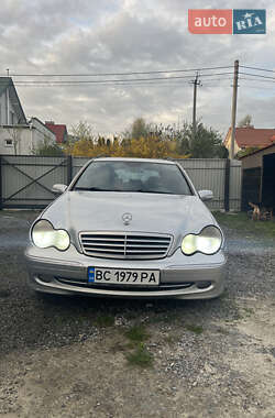 Универсал Mercedes-Benz C-Class 2002 в Львове