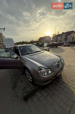Купе Mercedes-Benz C-Class 2005 в Львове