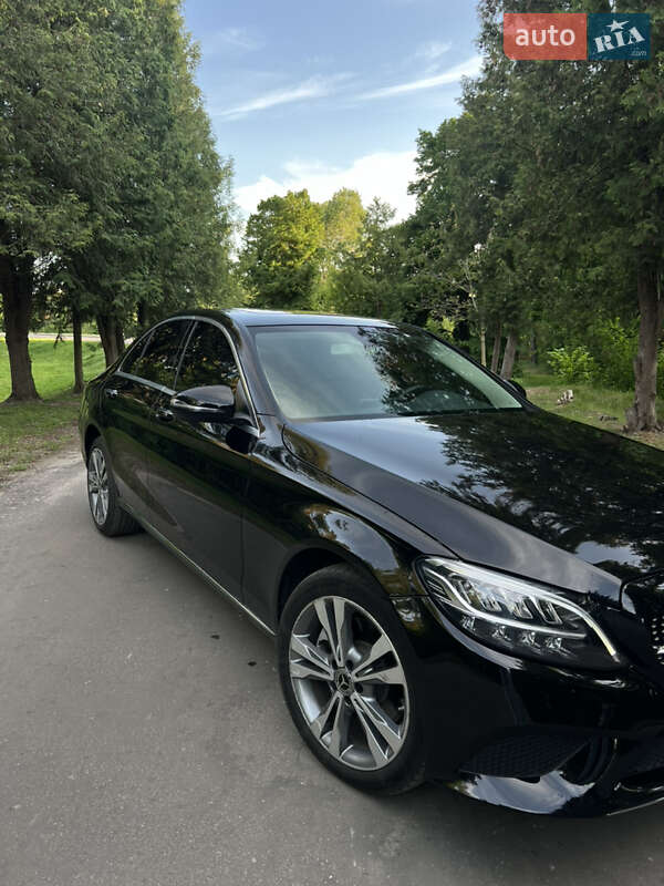 Седан Mercedes-Benz C-Class 2019 в Киеве