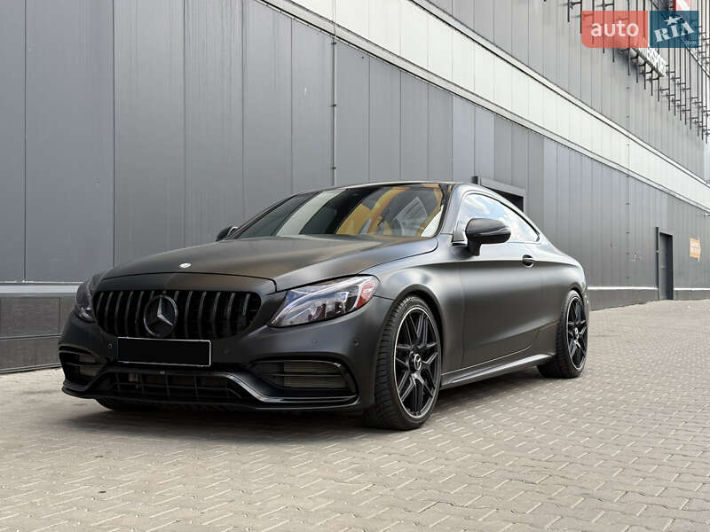 Купе Mercedes-Benz C-Class 2016 в 