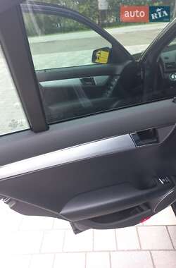 Седан Mercedes-Benz C-Class 2010 в 