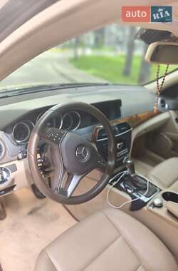 Седан Mercedes-Benz C-Class 2013 в 