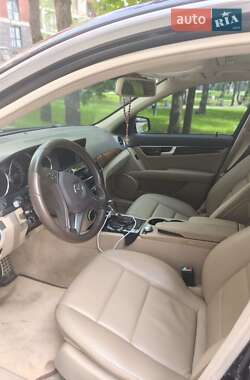 Седан Mercedes-Benz C-Class 2013 в 