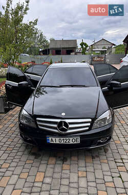 Седан Mercedes-Benz C-Class 2008 в Чернівцях