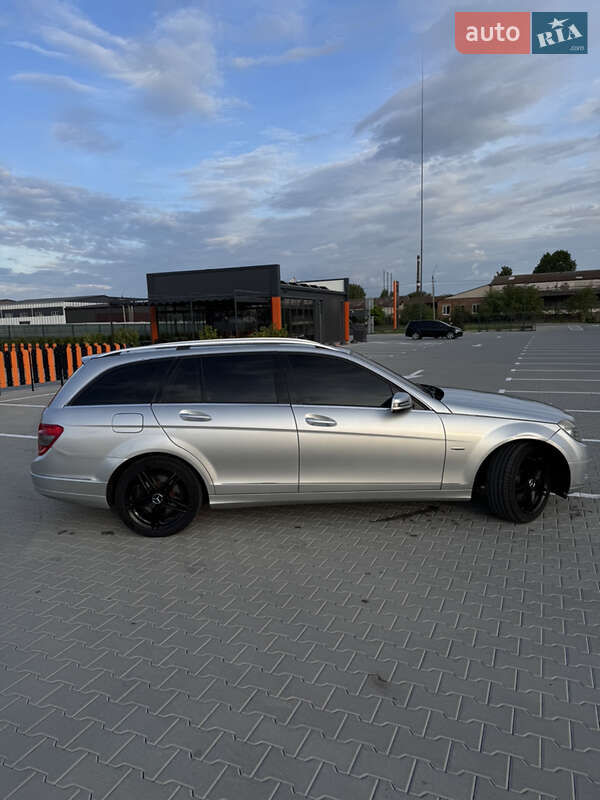 Универсал Mercedes-Benz C-Class 2009 в Виннице