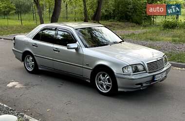 Седан Mercedes-Benz C-Class 2000 в 