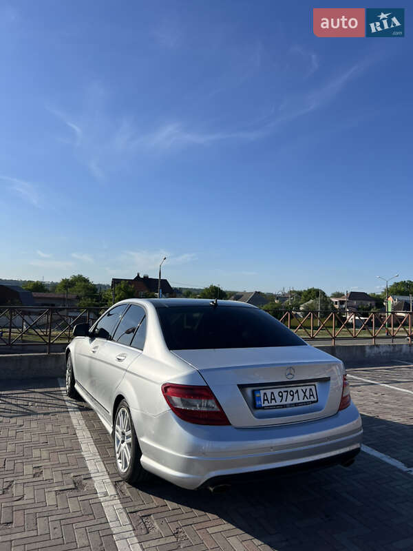 Седан Mercedes-Benz C-Class 2007 в Харькове фото 3 Седан Mercedes-Benz C-Class 2007 в Харькове