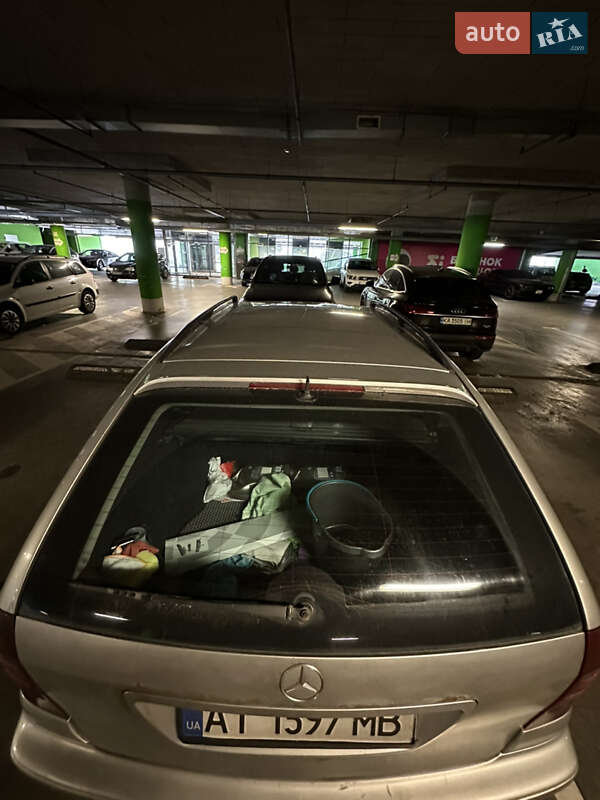 Універсал Mercedes-Benz C-Class 2001 в Києві