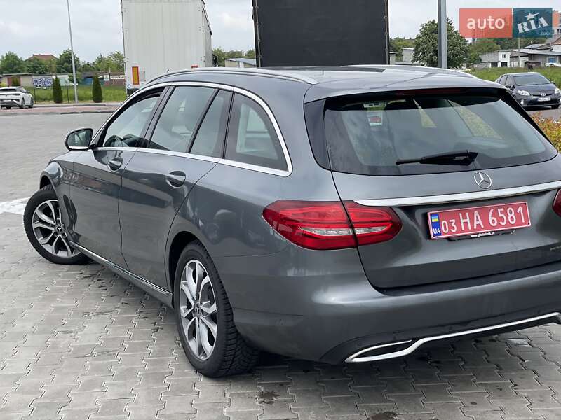 Універсал Mercedes-Benz C-Class 2017 в Стрию