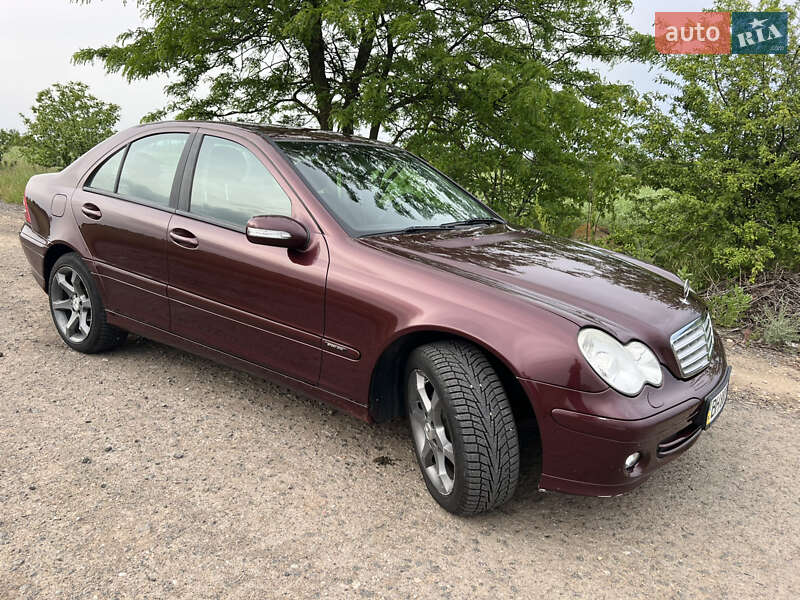 Седан Mercedes-Benz C-Class 2007 в 