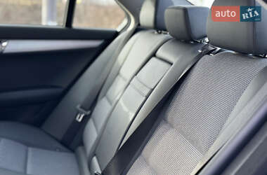 Седан Mercedes-Benz C-Class 2007 в 
