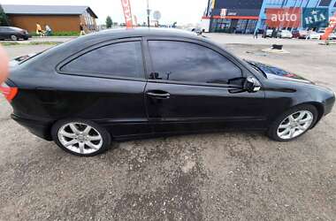 Купе Mercedes-Benz C-Class 2002 в 