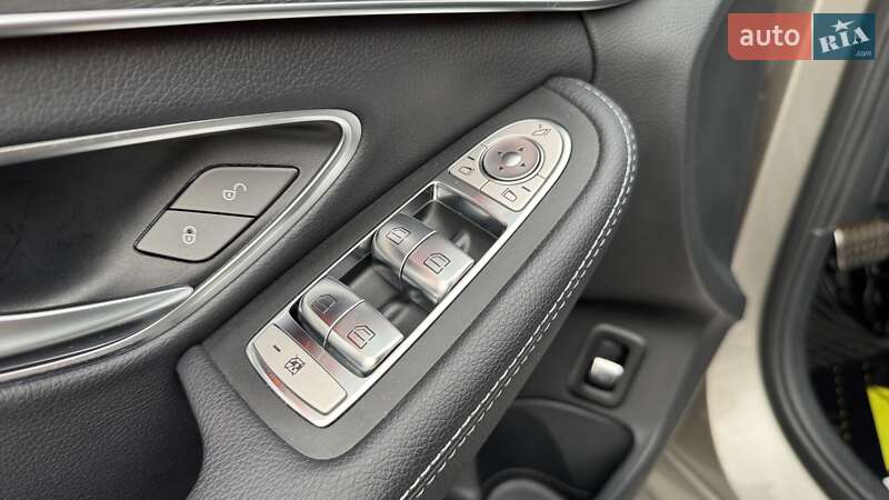 Седан Mercedes-Benz C-Class 2020 в Києві