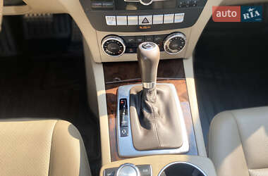 Седан Mercedes-Benz C-Class 2012 в 