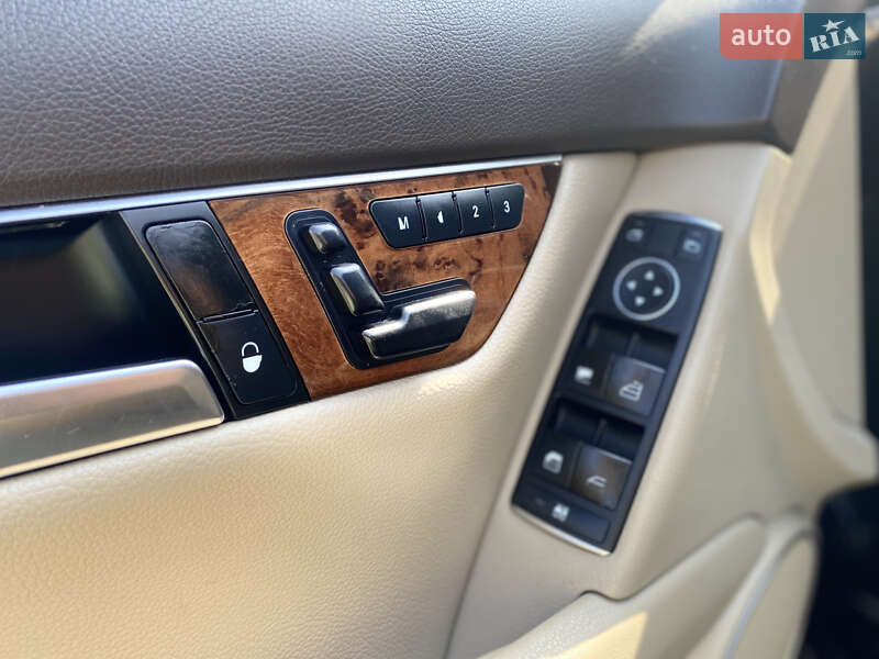 Седан Mercedes-Benz C-Class 2012 в Лубнах