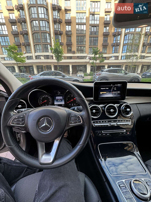 Седан Mercedes-Benz C-Class 2017 в Києві