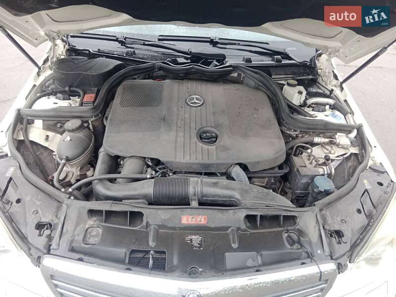 Универсал Mercedes-Benz C-Class 2010 в Ровно