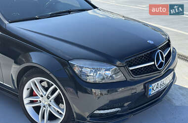 Mercedes-Benz C-Class 2010 Mercedes-Benz C-Class 2010