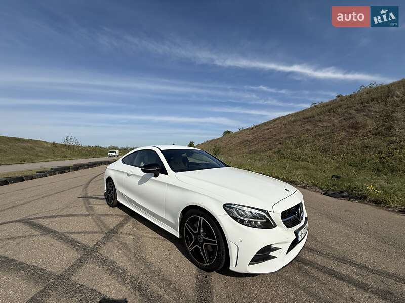 Mercedes-Benz C-Class 2019