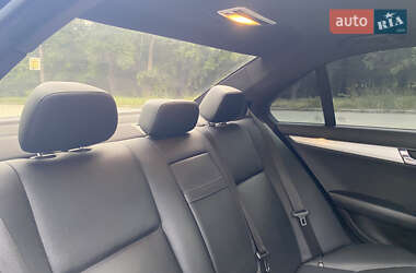 Седан Mercedes-Benz C-Class 2011 в 
