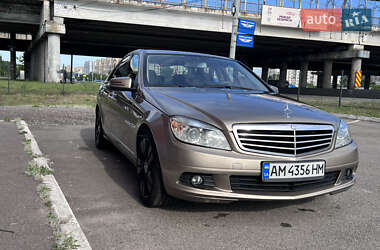 Седан Mercedes-Benz C-Class 2010 в 