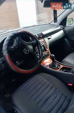 Универсал Mercedes-Benz C-Class 2002 в 