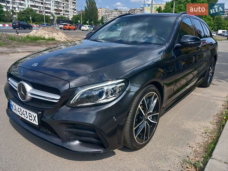 Универсал Mercedes-Benz C-Class 2019 в Киеве