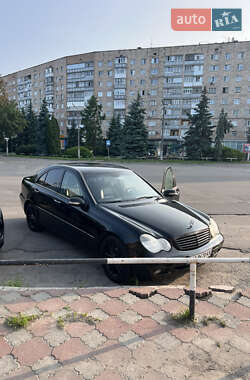 Седан Mercedes-Benz C-Class 2003 в Лубнах