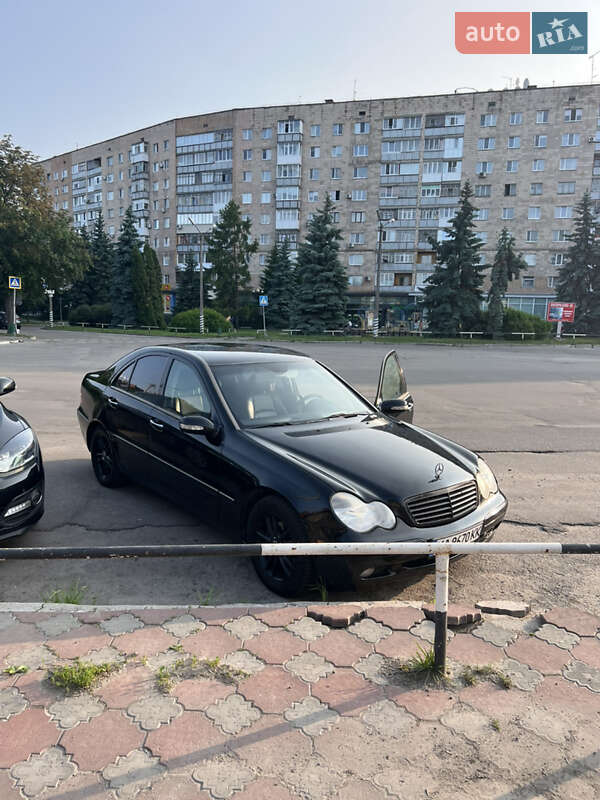 Седан Mercedes-Benz C-Class 2003 в Лубнах