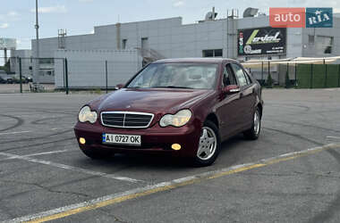Седан Mercedes-Benz C-Class 2001 в Киеве