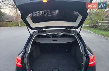 Универсал Mercedes-Benz C-Class 2018 в 