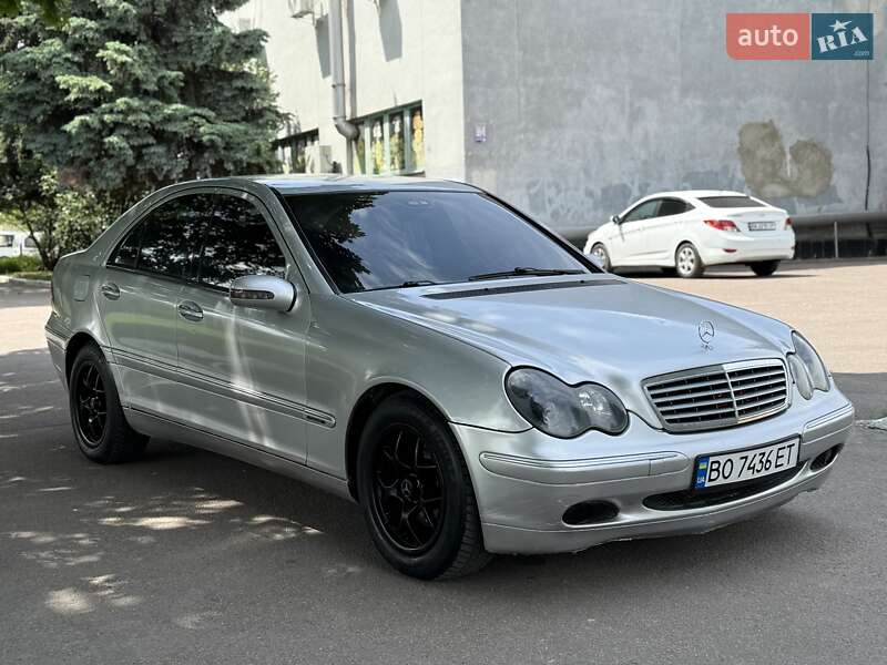 Седан Mercedes-Benz C-Class 2000 в Ровно