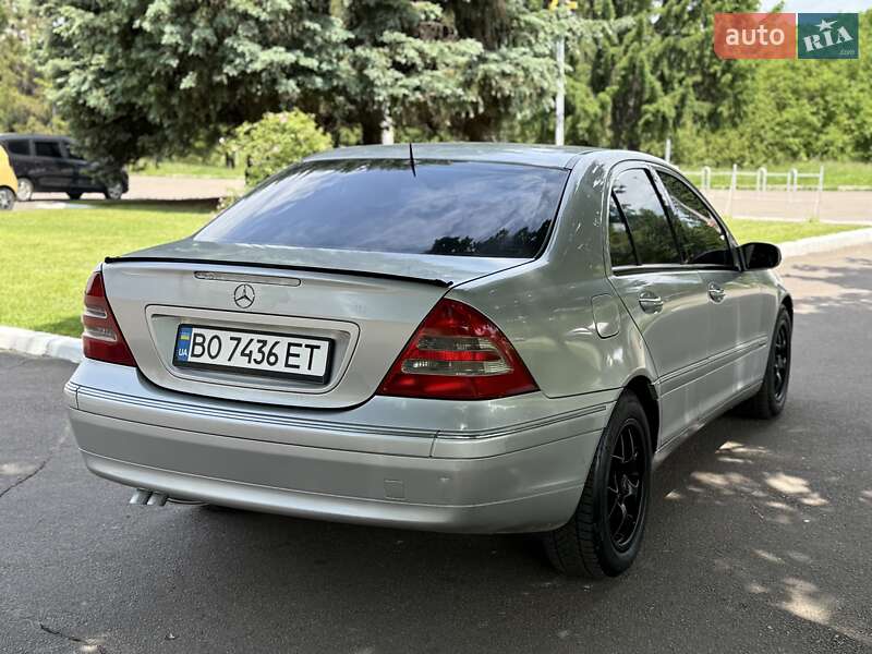 Седан Mercedes-Benz C-Class 2000 в Ровно