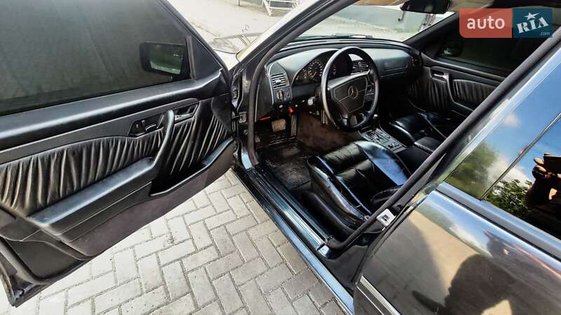 Седан Mercedes-Benz C-Class 1994 в Дубно