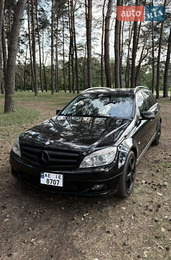 Mercedes-Benz C-Class 2010 Mercedes-Benz C-Class 2010
