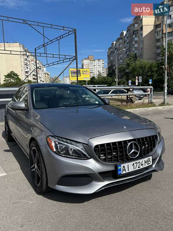 Седан Mercedes-Benz C-Class 2015 в Киеве