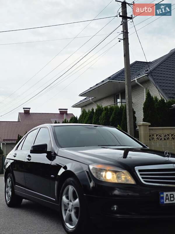 Седан Mercedes-Benz C-Class 2010 в Вінниці