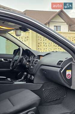 Седан Mercedes-Benz C-Class 2010 в 