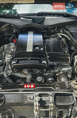 Седан Mercedes-Benz C-Class 2004 в 
