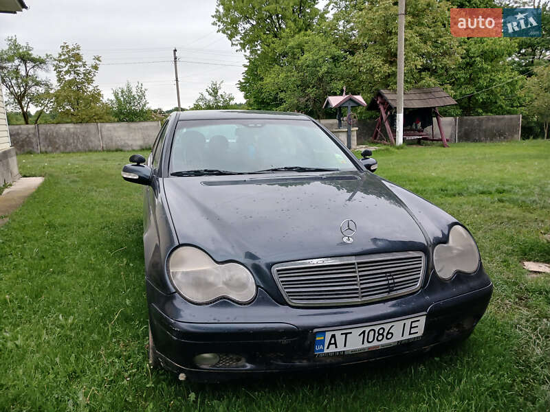 Универсал Mercedes-Benz C-Class 2001 в 