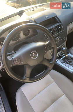 Седан Mercedes-Benz C-Class 2008 в 