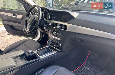 Універсал Mercedes-Benz C-Class 2011 в 