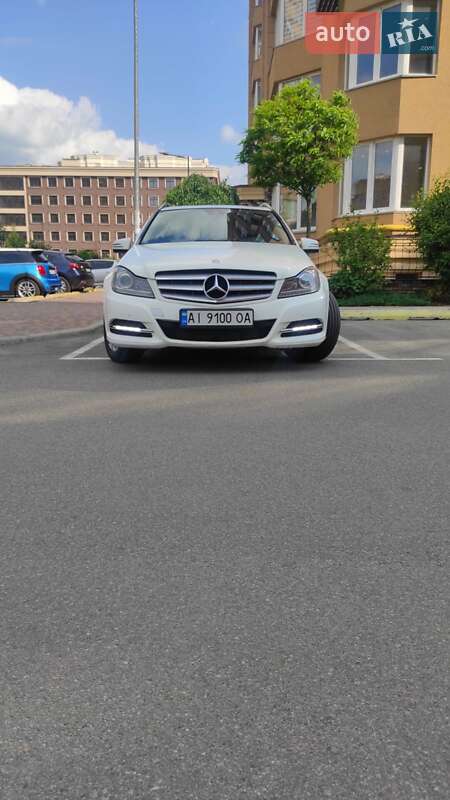 Універсал Mercedes-Benz C-Class 2013 в Софіївській Борщагівці