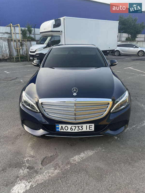 Седан Mercedes-Benz C-Class 2015 в Ужгороді