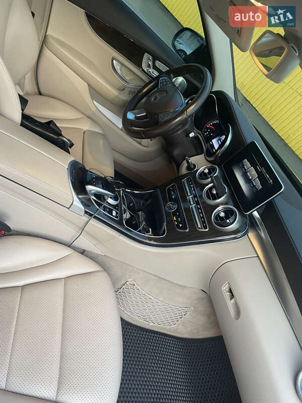 Седан Mercedes-Benz C-Class 2015 в Ужгороді