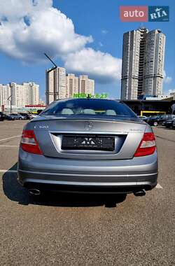 Седан Mercedes-Benz C-Class 2011 в 