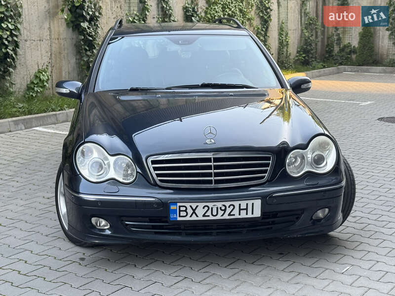 Універсал Mercedes-Benz C-Class 2004 в Хмельницькому