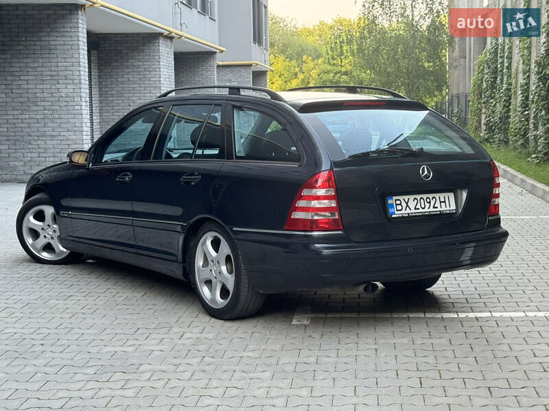 Універсал Mercedes-Benz C-Class 2004 в Хмельницькому