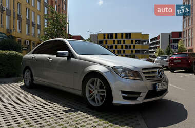 Mercedes-Benz C-Class 2011 Mercedes-Benz C-Class 2011